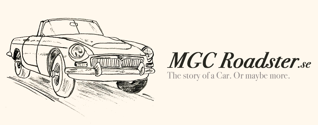 Logotyp som visar en engelsk sportbil samt texten MGC Roadster.se